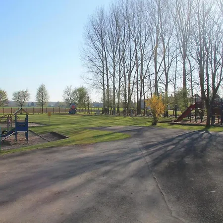 Gite Spacieux Avec Jardin Clos, Equipements Modernes, Et Activites Nature A - Fr-1-510-192 Feriehus